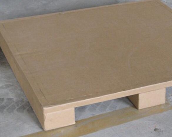 [托盤廠家]木托盤使用時應(yīng)該注意什么？雞蛋托盤解決了運輸